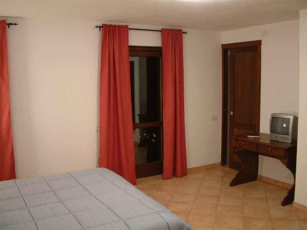 Agriturismo Les Hiboux Brusson Exterior photo